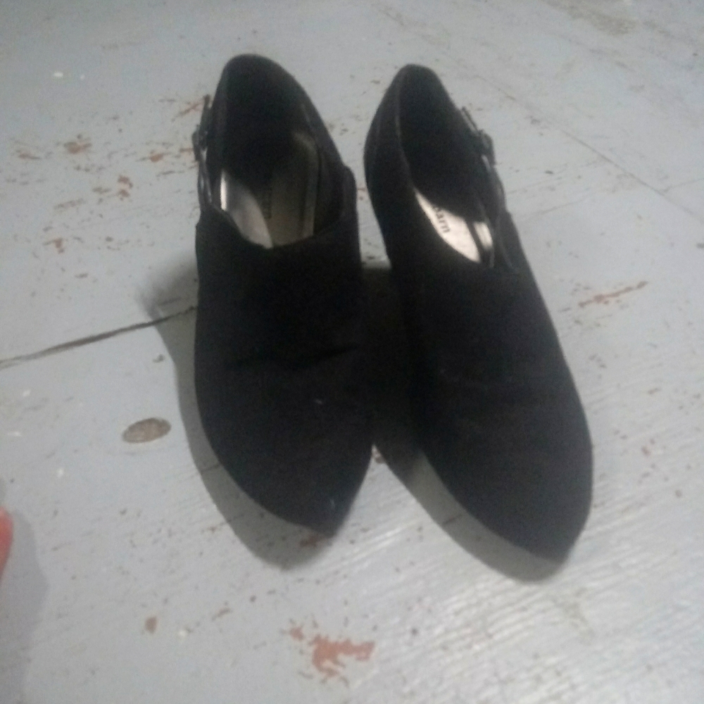 Women's shoes (flats)